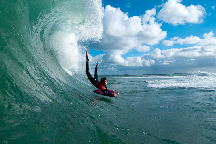 Annaëlle: a thick, heavy and fast barreling wave breaking off the coast of Brittany in France | Photo: Laurent Bourdier