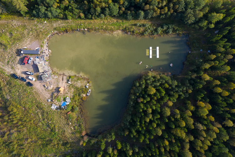 Karkkila, Finland: the surf pool technology developed by Atso Andersen tests and fine-tunes its wave in a private lake | Photo: Sami Lensu