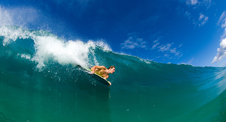 Bodyboarding: choosing the right bodyboard for your body measurements is critical | Photo: Shutterstock