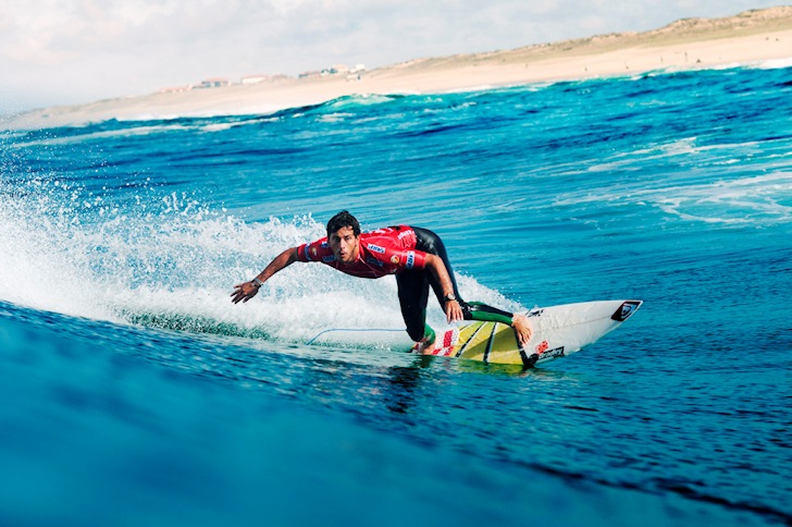 Bottom turn: the most important maneuver in surfing | Photo: Quiksilver/Rabejac