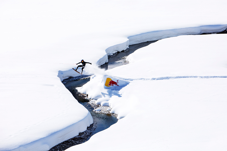 Brian Grubb: riding the snowy mountains of Bjelasnica in Bosnia and Herzegovina | Photo: Red Bull