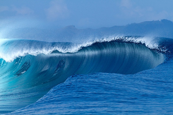 Cloudbreak: the most dangerous spot in Fiji | Photo: Stuart Gibson/JP Australia