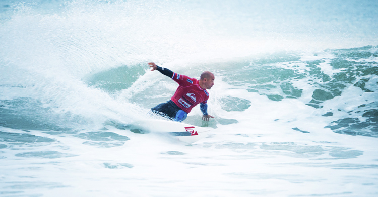 Cutback: always look over the shoulder to where you're going | Photo: Cazenave/Quiksilver