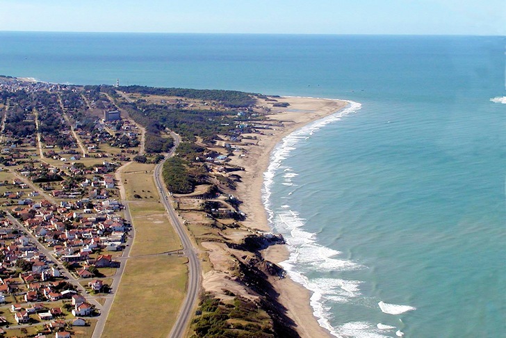 Ensenada Mogotes: swell is everywhere | Photo: Surfrider Argentina