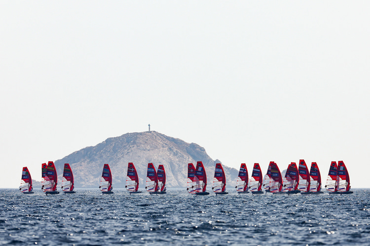 iQFoil: medals for the windsurfing will be decided by the cumulative results of the 24 athletes over 20 races | Photo: World Sailing