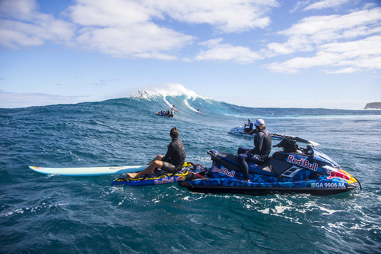 Jaws: the view from the channel | Photo: Noyle/Red Bull