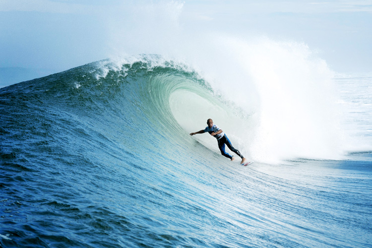 Kelly Slater: a master in the barrel | Photo: Rabejac/Quiksilver