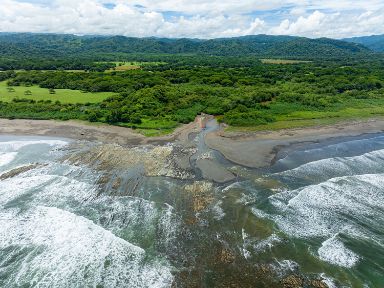 Playa del Ostional, Costa Rica: a surfing paradise, a wildlife refuge, and a conservation area | Photo: Ryan Chachi Craig