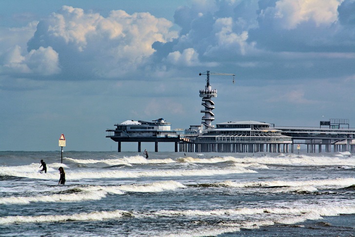 Scheveningen: the capital of surfing in the Netherlands