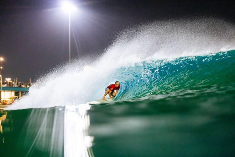 Surf Abu Dhabi: the facility features a first-aid station, two beach houses, a surf club, a restaurant, and a beach club with a bar and an infinity pool overlooking the surf zone | Photo: WSL