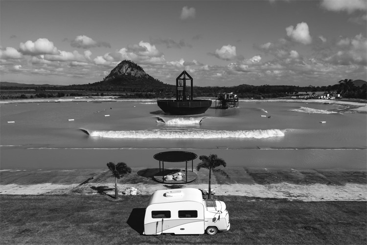 Surf Lakes: the Australian wave pool technology features one of the world's largest hydraulic cylinders | Photo: Surf Lakes