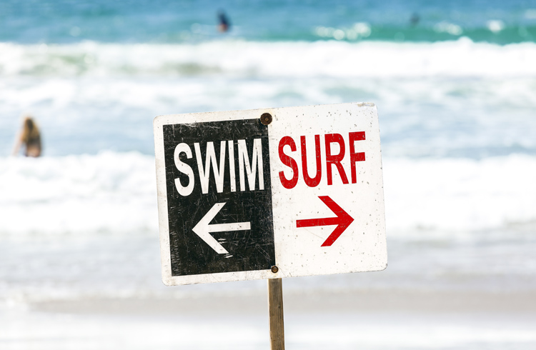 Beaches: should there be a zone for swimmers and an area for surfers? What are your thoughts on the black ball flag? | Photo: Shutterstock