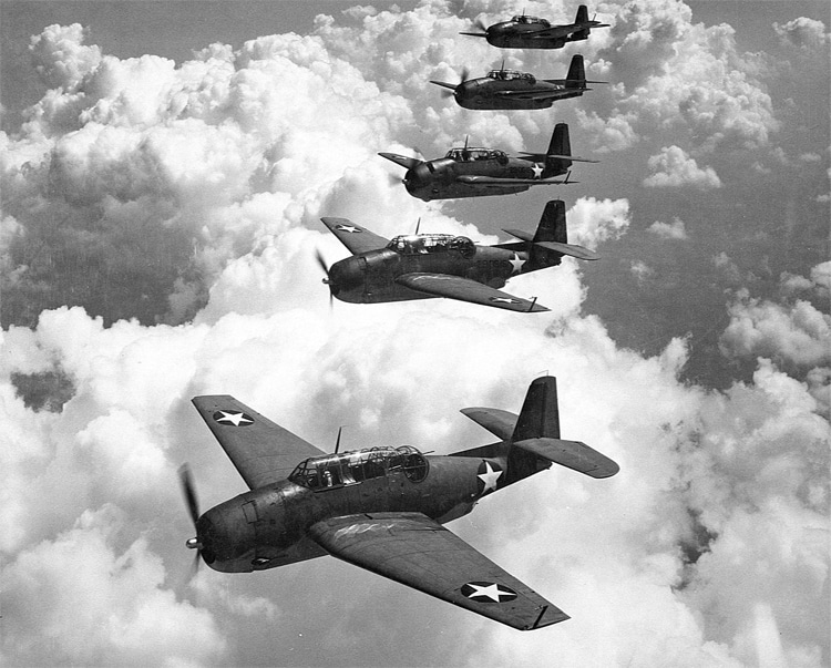 Flight 19: five Grumman TBF Avengers similar to the ones that disappeared over the Bermuda Triangle on December 5, 1945 | Photo: US Navy/Creative Commons